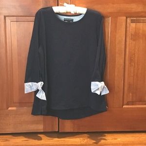 Brooke shields shirt with bow end sleeves